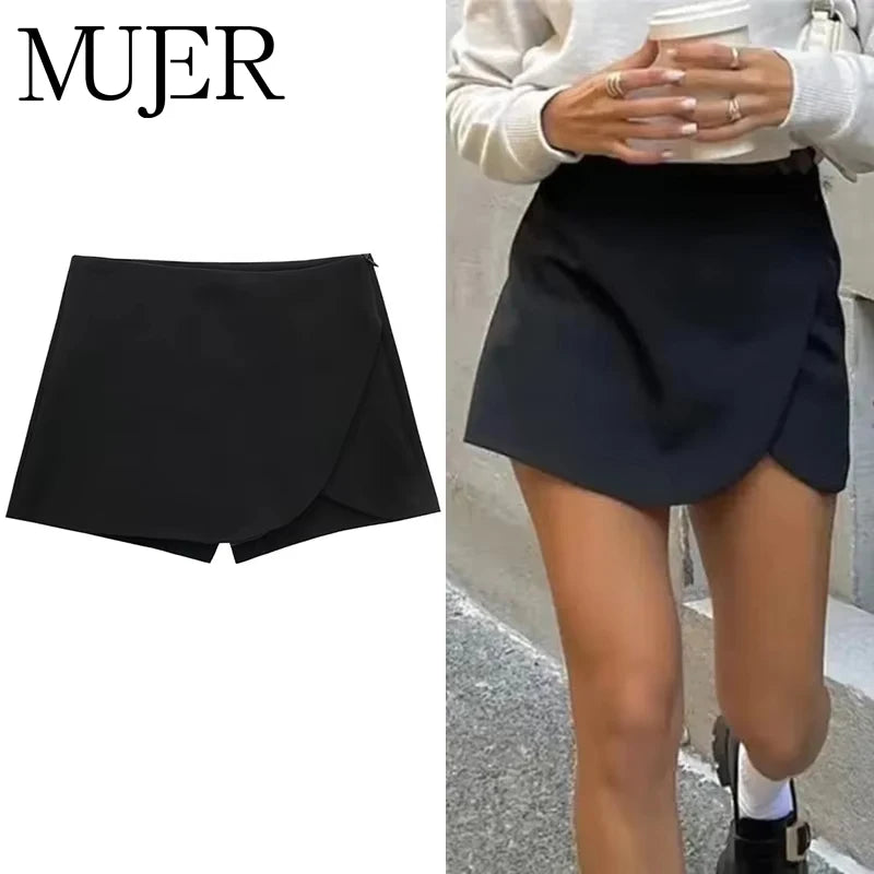 MUJER Black Mini Skirt Shorts