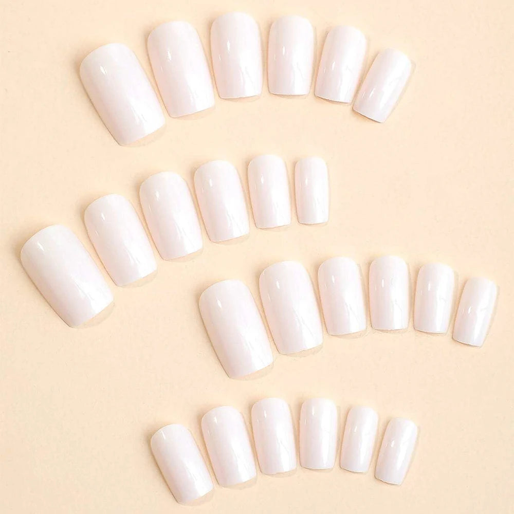 ARTAUG 24PCS Medium White Square Press On Nails