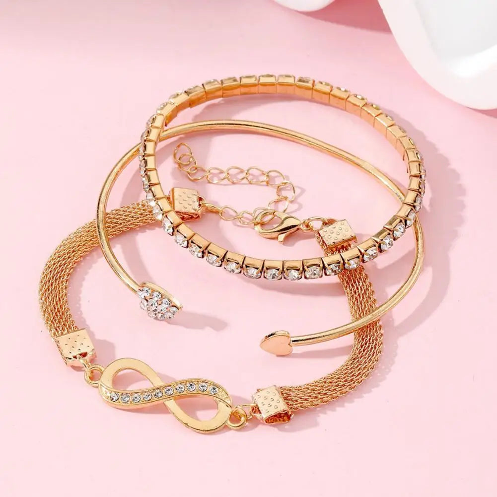 Multi-layered Chain Charm Bracelet Women Bracelet Elegant Rhinestone Decor Bracelet Set for Women Symbol Heart Design for Prom