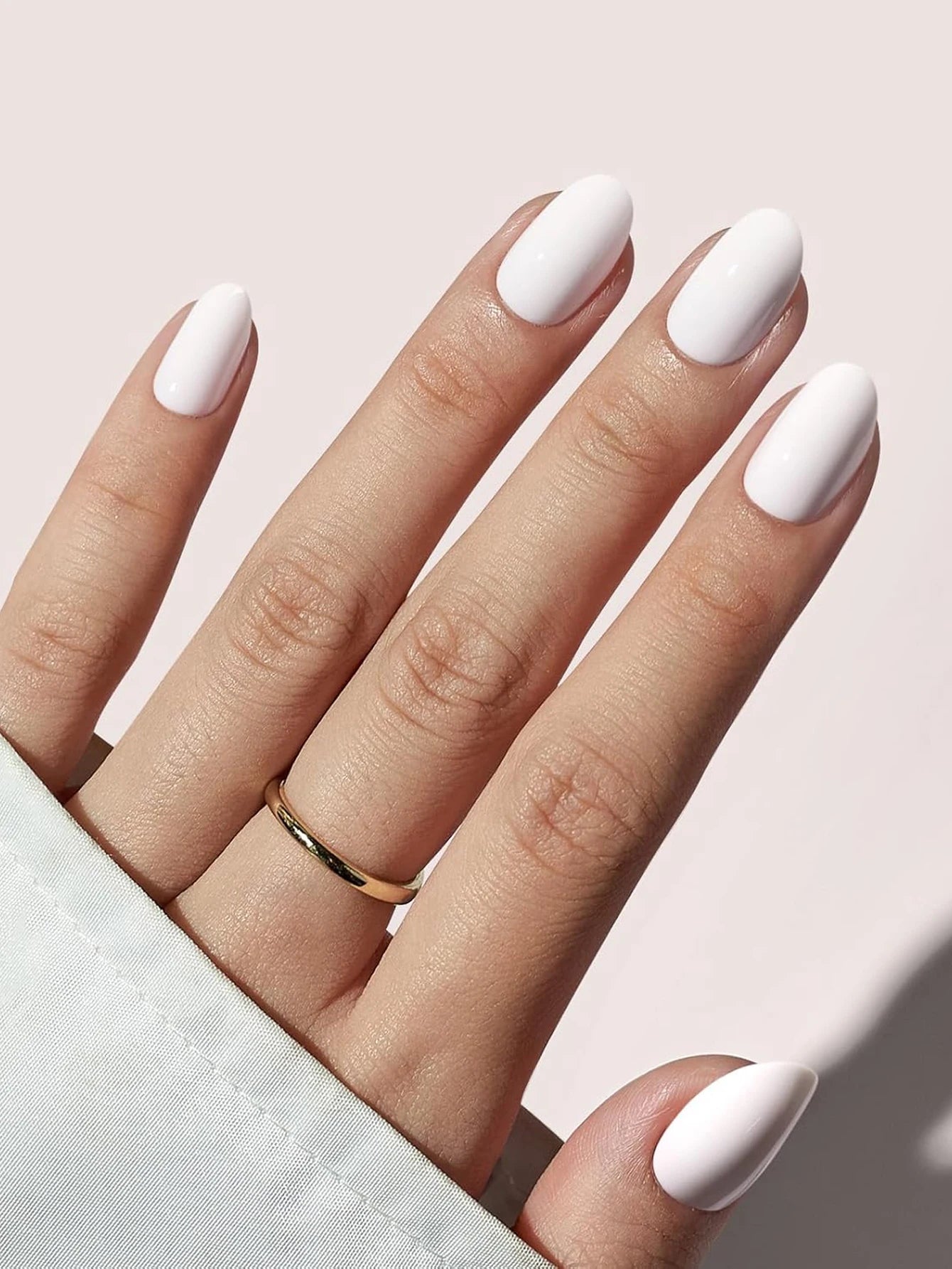 ARTAUG 24PCS Medium White Square Press On Nails