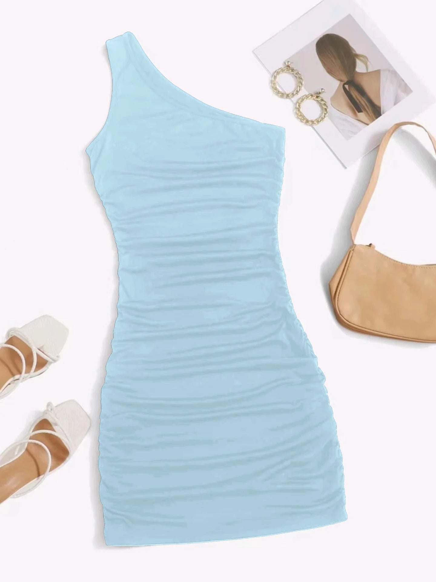 One-shoulder pleated slim dress