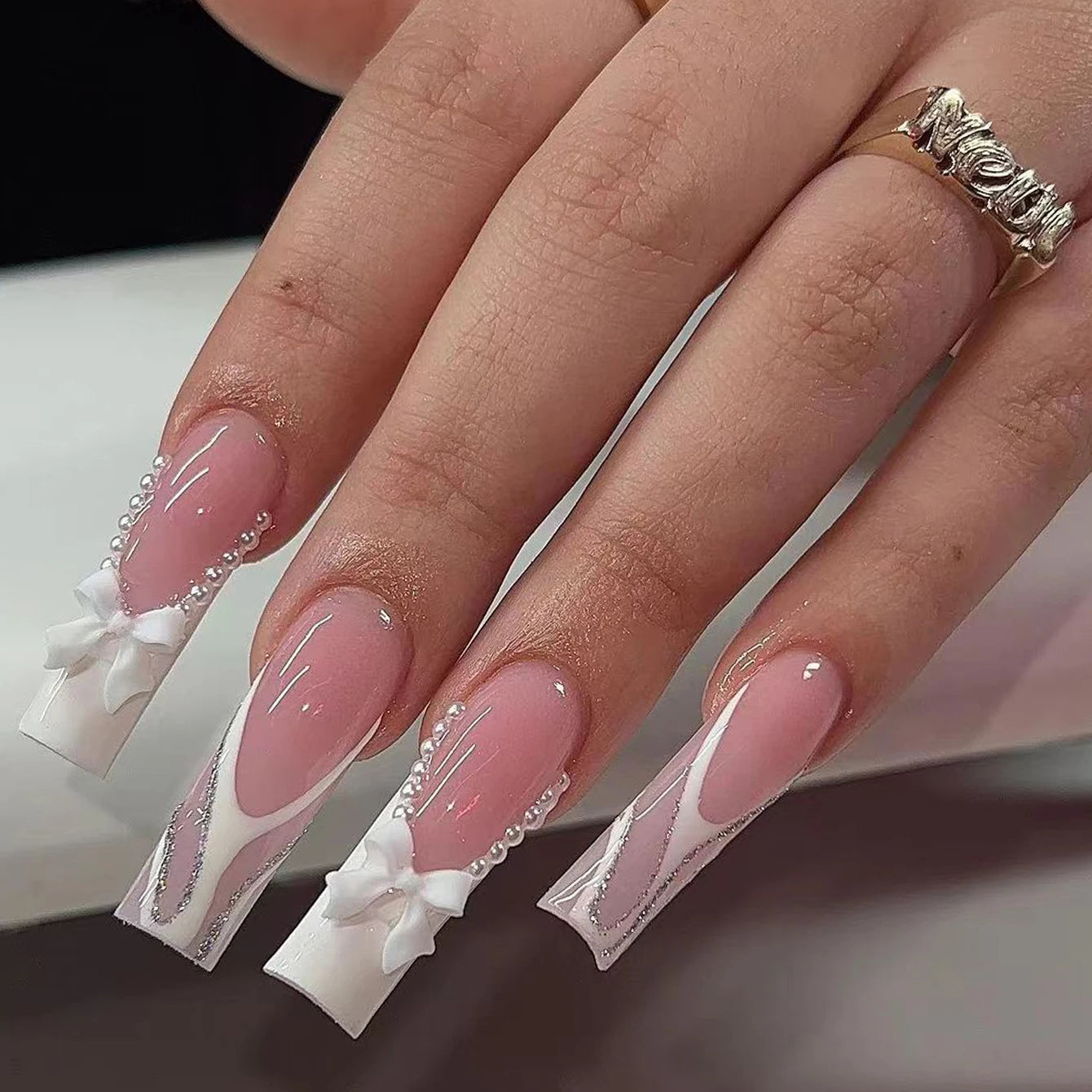 ARTAUG 24PCS Medium Press On